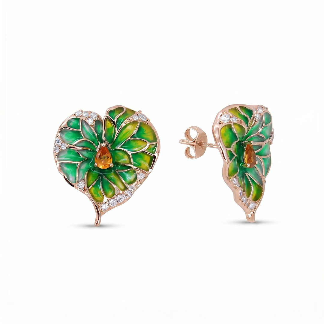 Helloice Enamel Nature Glaze Green Heart Stud Earrings Helloice Enamel Nature Glaze Green Heart Stud Earrings