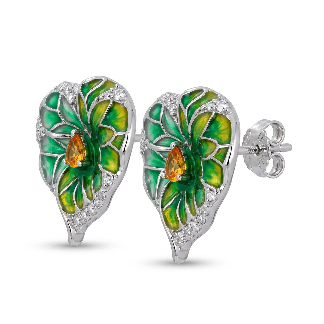 Helloice Enamel Nature Glaze Green Heart Stud Earrings Helloice Enamel Nature Glaze Green Heart Stud Earrings