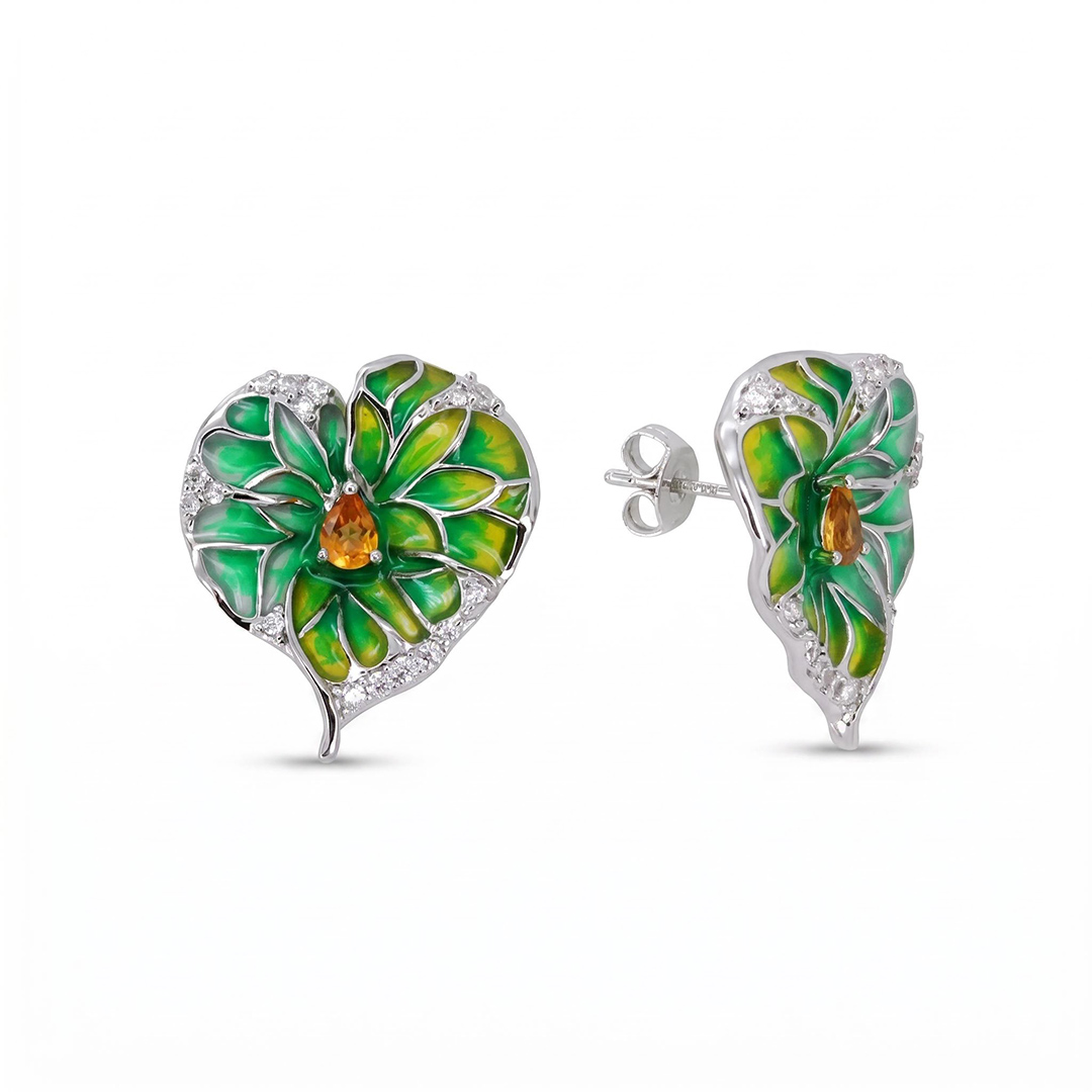 Helloice Enamel Nature Glaze Green Heart Stud Earrings Helloice Enamel Nature Glaze Green Heart Stud Earrings
