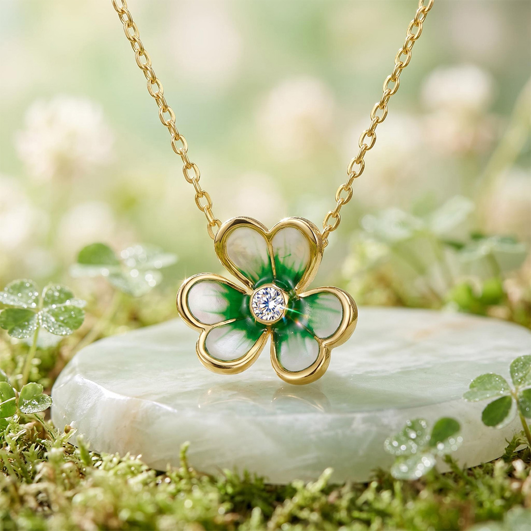 Enamel Nature Glaze Green Clover Pendant Necklace