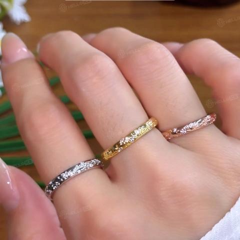 0.06 ct.tw. Vintage Vine Carved Band Ring