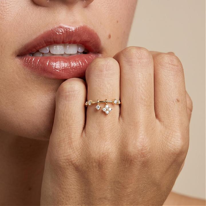 0.17 ct.tw. Asymmetrical Cluster Fashion Ring 0.17 ct.tw. Asymmetrical Cluster Fashion Ring