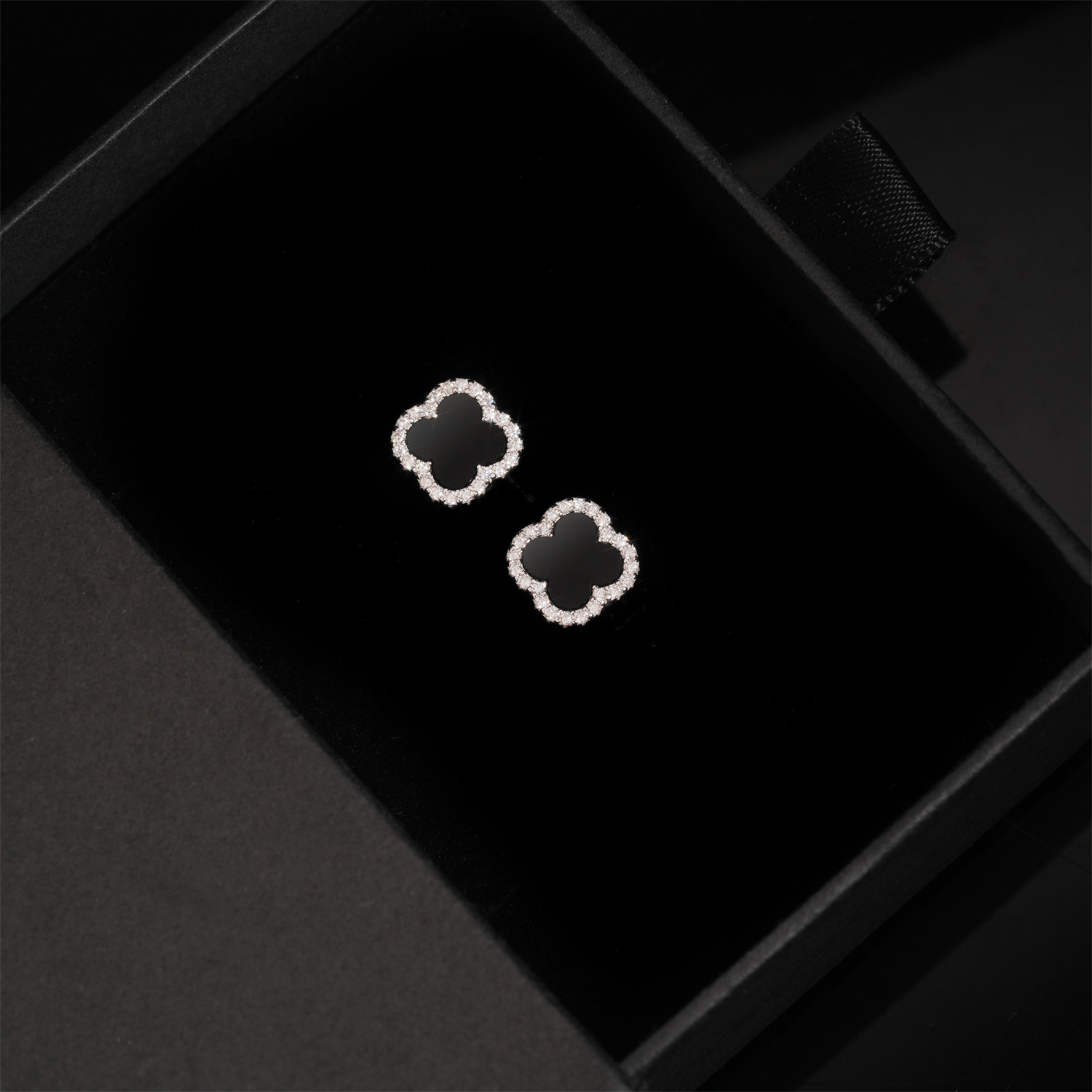 925 Silver & VVS1 Moissanite Black Onyx Four-leaf Clover Earrings