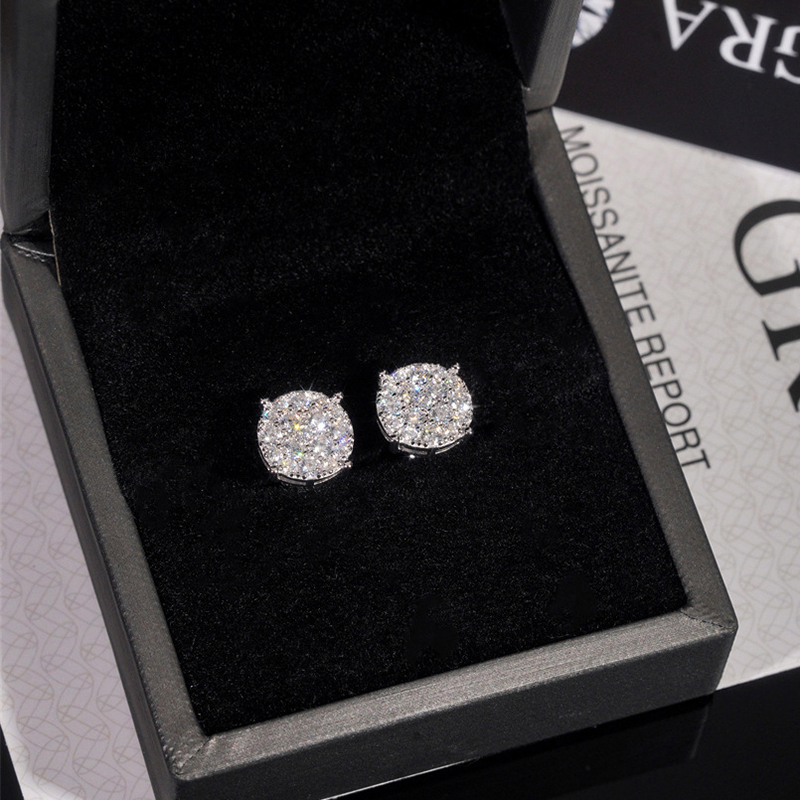 925 Silver & VVS1 Moissanite Round Magnetic Non-Piercing Stud Earrings 925 Silver & VVS1 Moissanite Round Magnetic Non-Piercing Stud Earrings