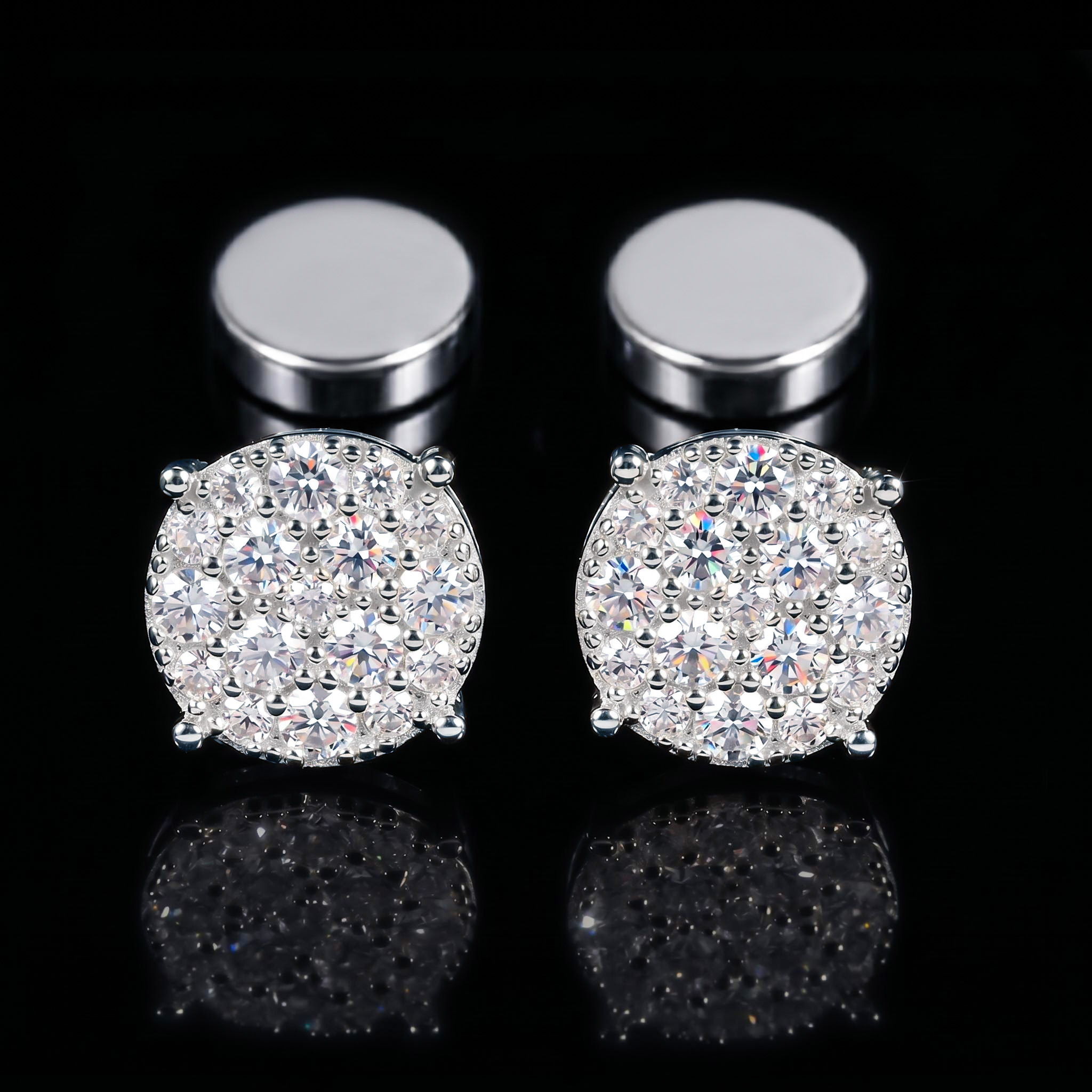 925 Silver & VVS1 Moissanite Round Magnetic Non-Piercing Stud Earrings 925 Silver & VVS1 Moissanite Round Magnetic Non-Piercing Stud Earrings