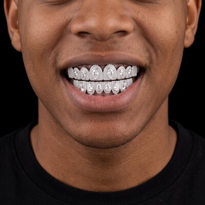 Iced Out Pear Cut Grillz Set