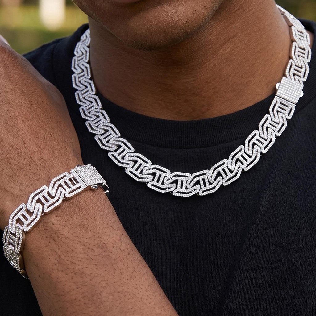 16mm Iced Out Cuban Link Chain and Bracelet Set 16mm Iced Out Cuban Link Chain and Bracelet Set