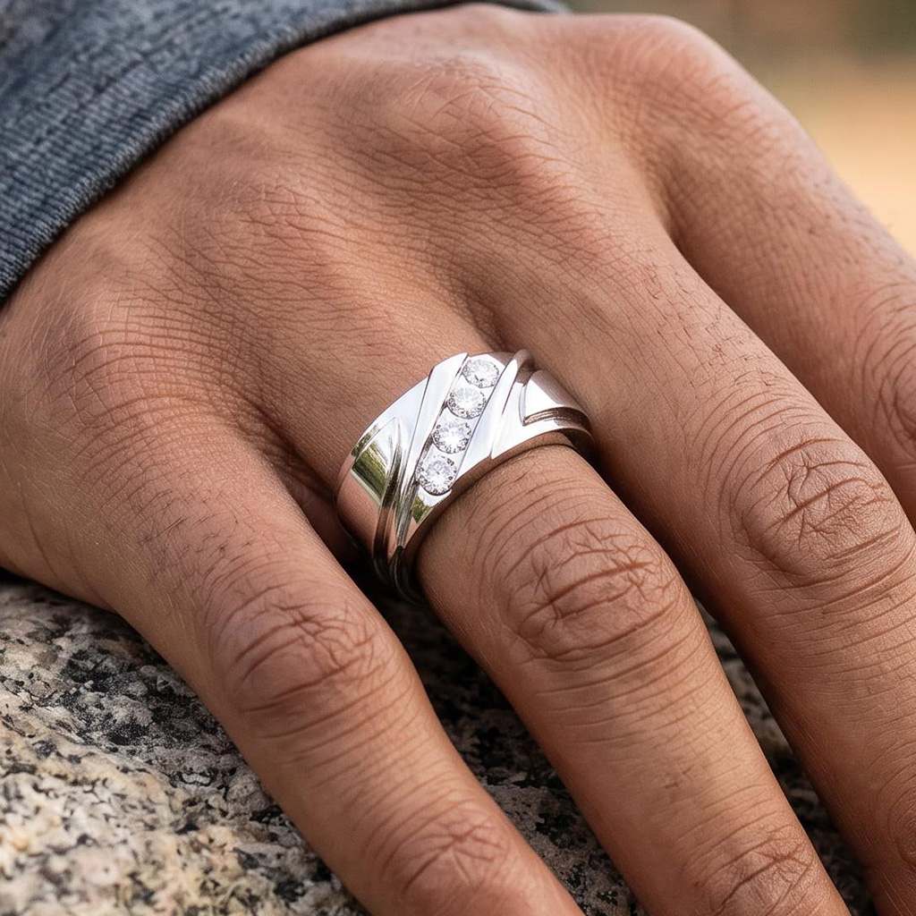 925 Silver & VVS1 Moissanite Round Channel-set Band Ring 925 Silver & VVS1 Moissanite Round Channel-set Band Ring