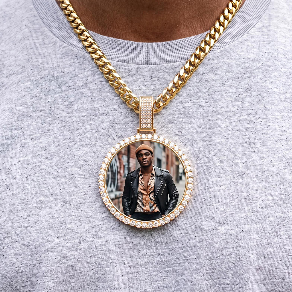 Iced Out 2.6-Inch Round Custom Photo Pendant Iced Out 2.6-Inch Round Custom Photo Pendant