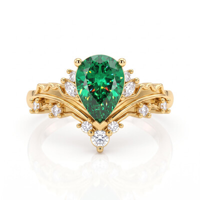 2.27ct.tw. Forest-style Pear-shaped Green Diamond Vine-carved Ring