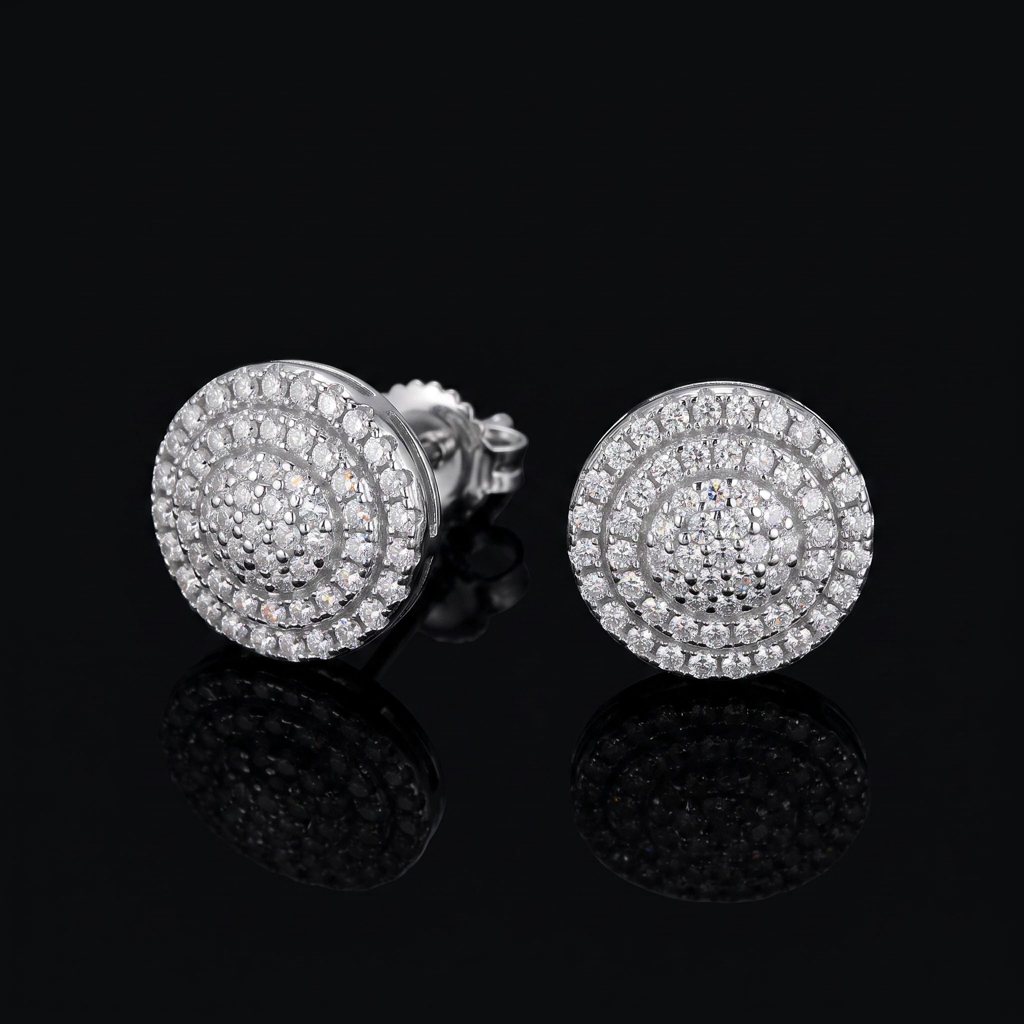 925 Silver & VVS1 Moissanite Round Stud Earrings 925 Silver & VVS1 Moissanite Round Stud Earrings