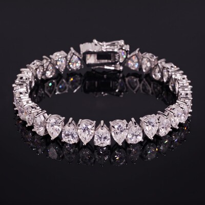 925 Silver & VVS1 Moissanite Pear-Cut Tennis Bracelet
