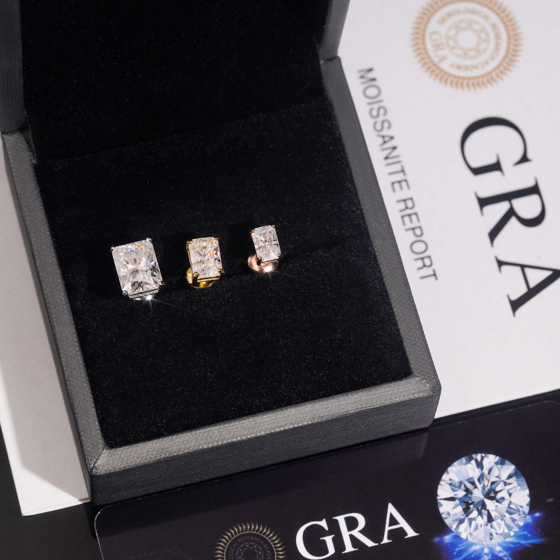 925 Silver & VVS1 Moissanite Radiant-Cut Stud Earrings 925 Silver & VVS1 Moissanite Radiant-Cut Stud Earrings