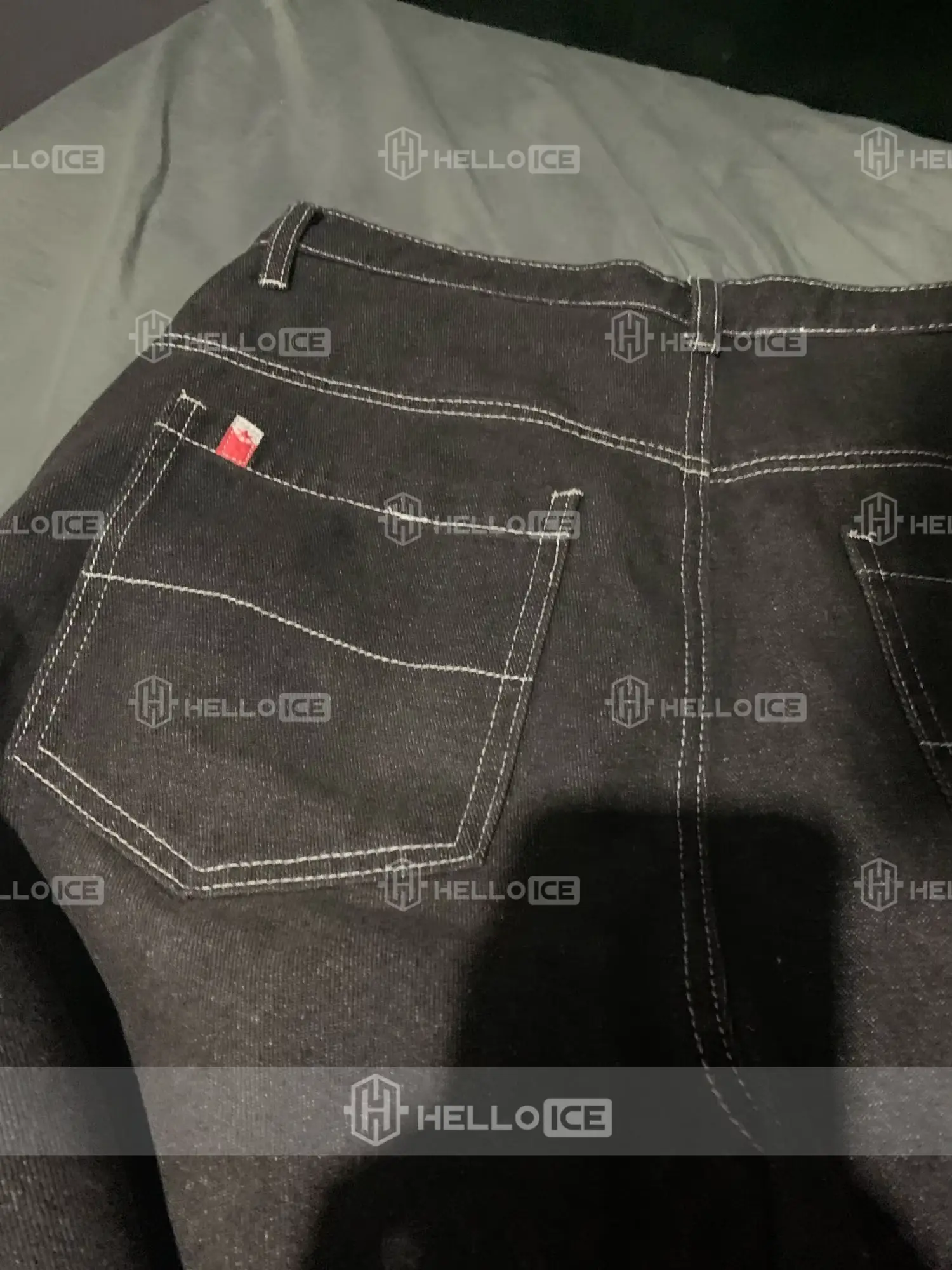 Helloice Review Image