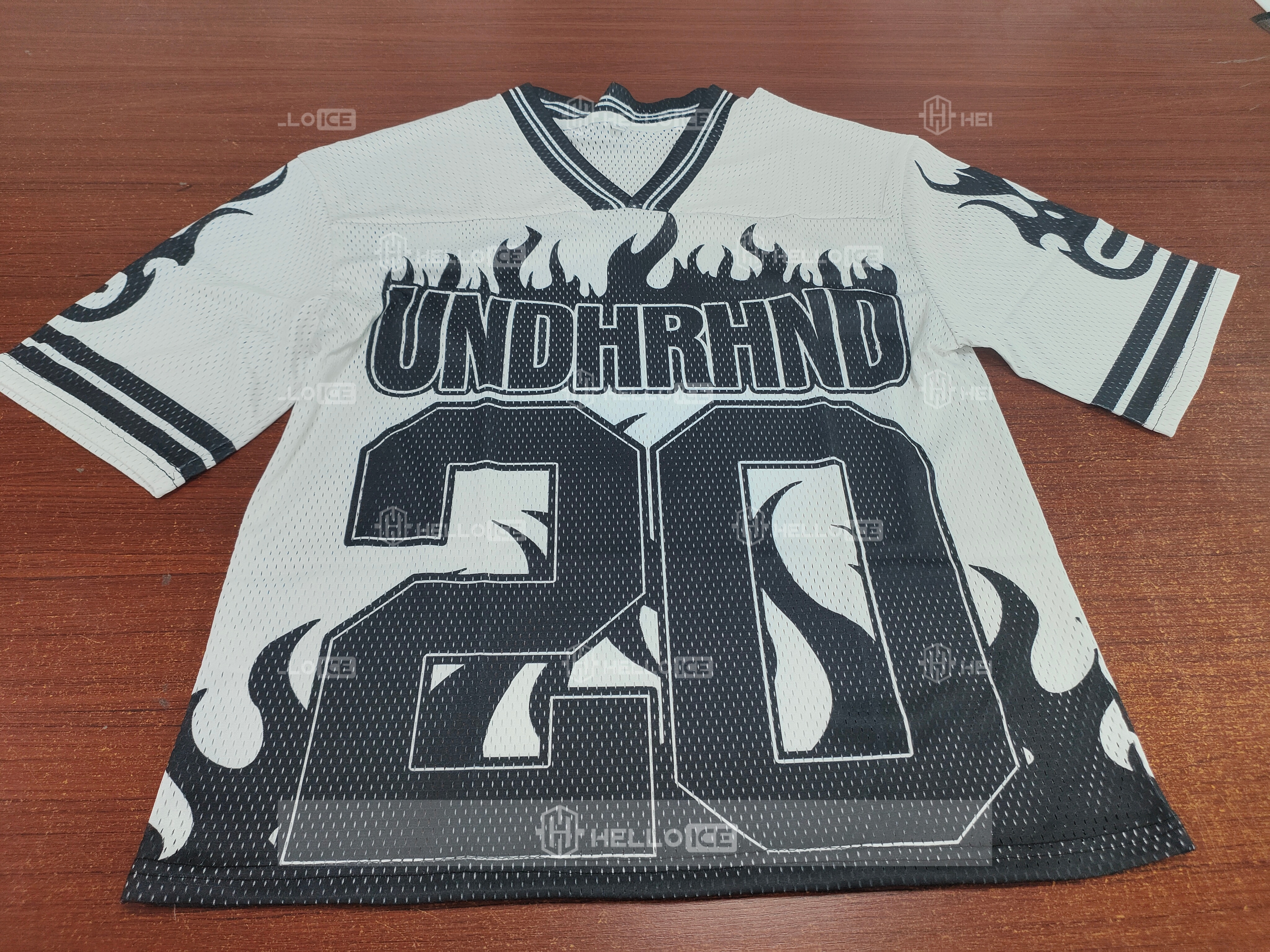 Helloice Review Image