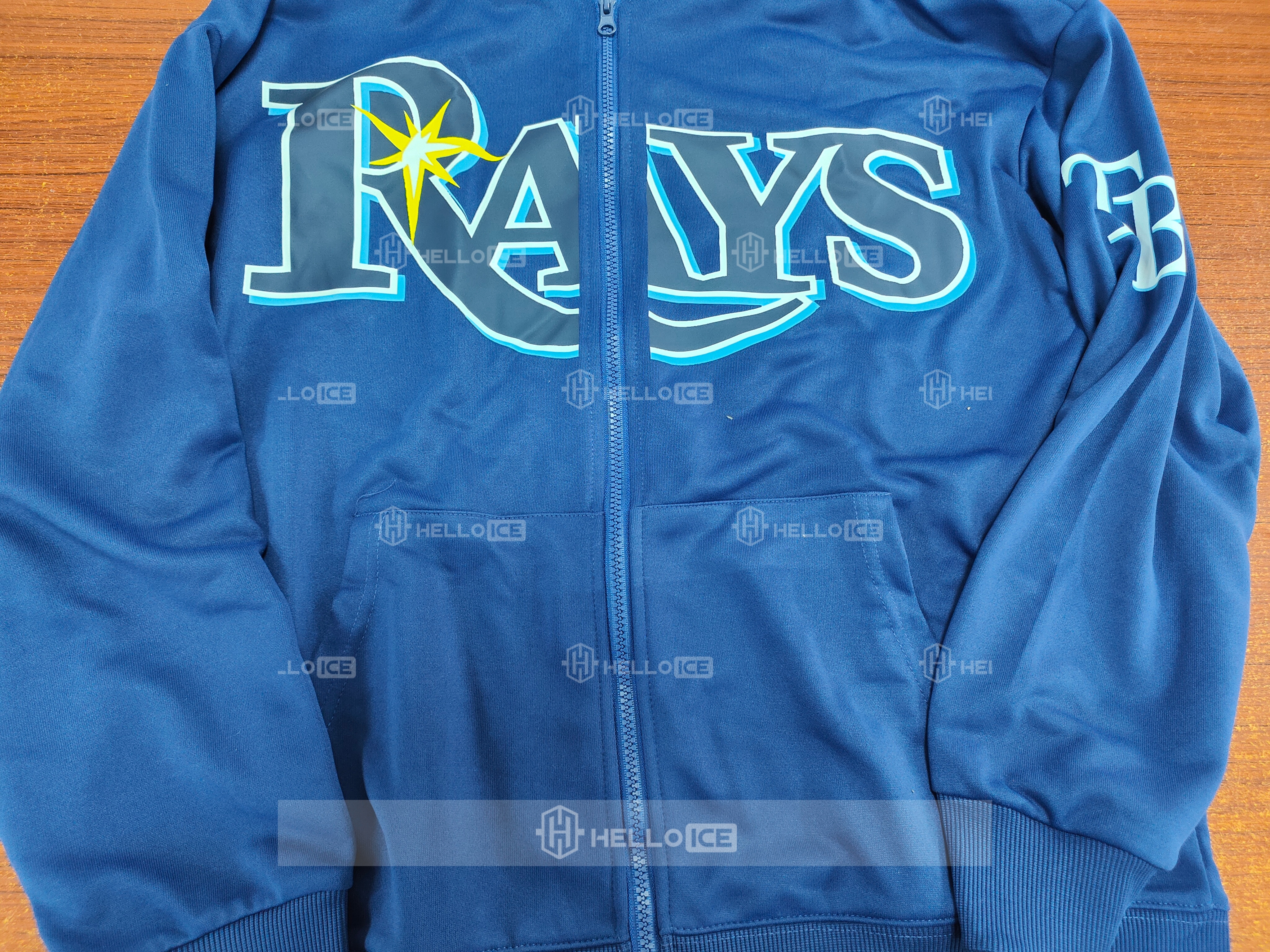 Helloice Review Image