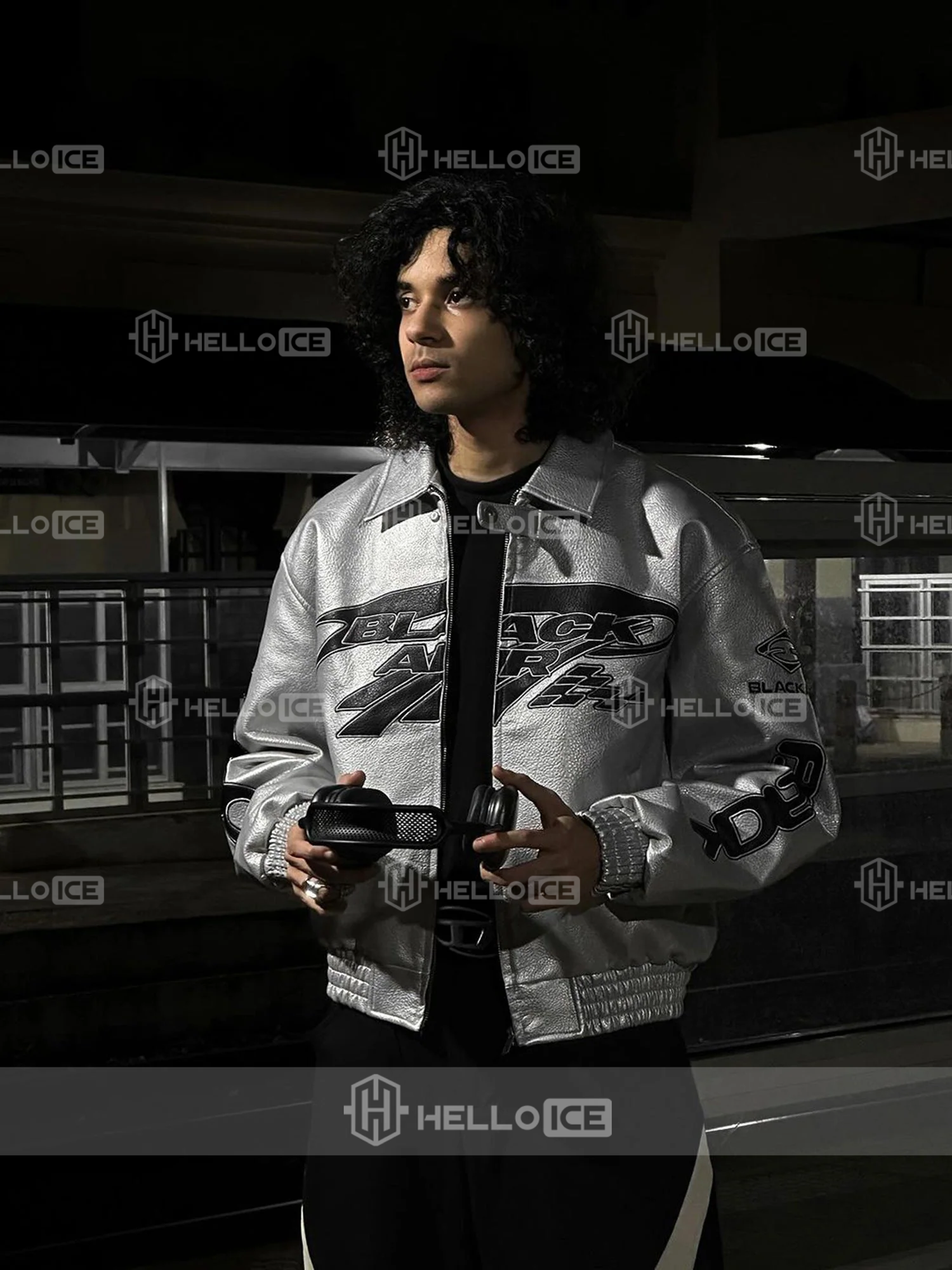 Helloice Review Image