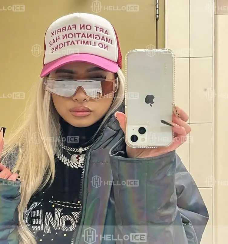 Helloice Review Image