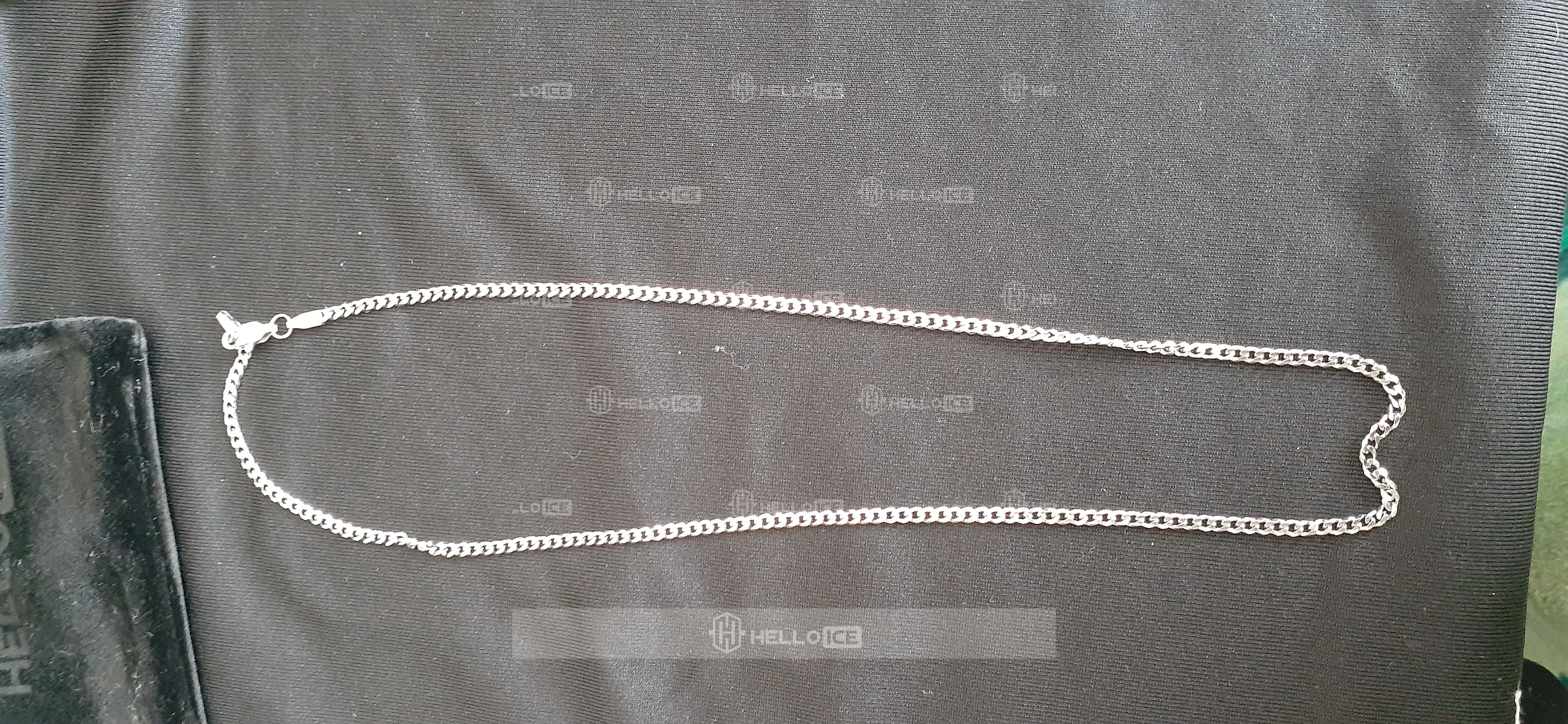 Helloice Review Image