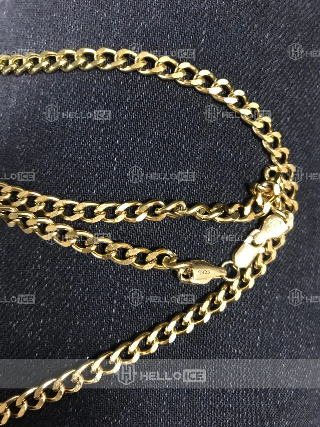 Helloice Review Image