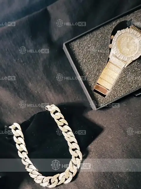 Helloice Review Image