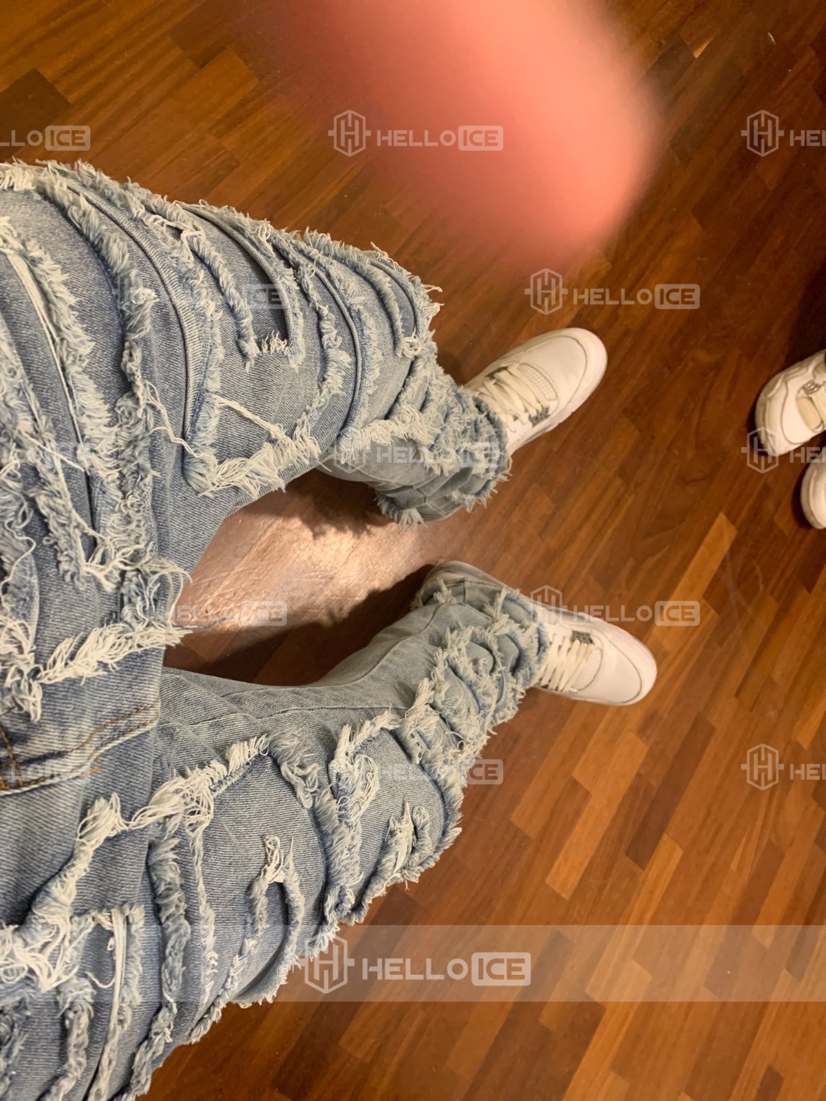 Helloice Review Image