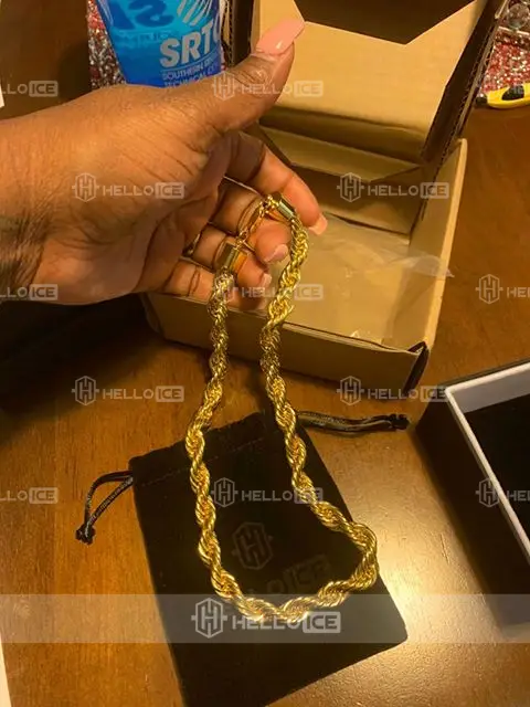 Helloice Review Image