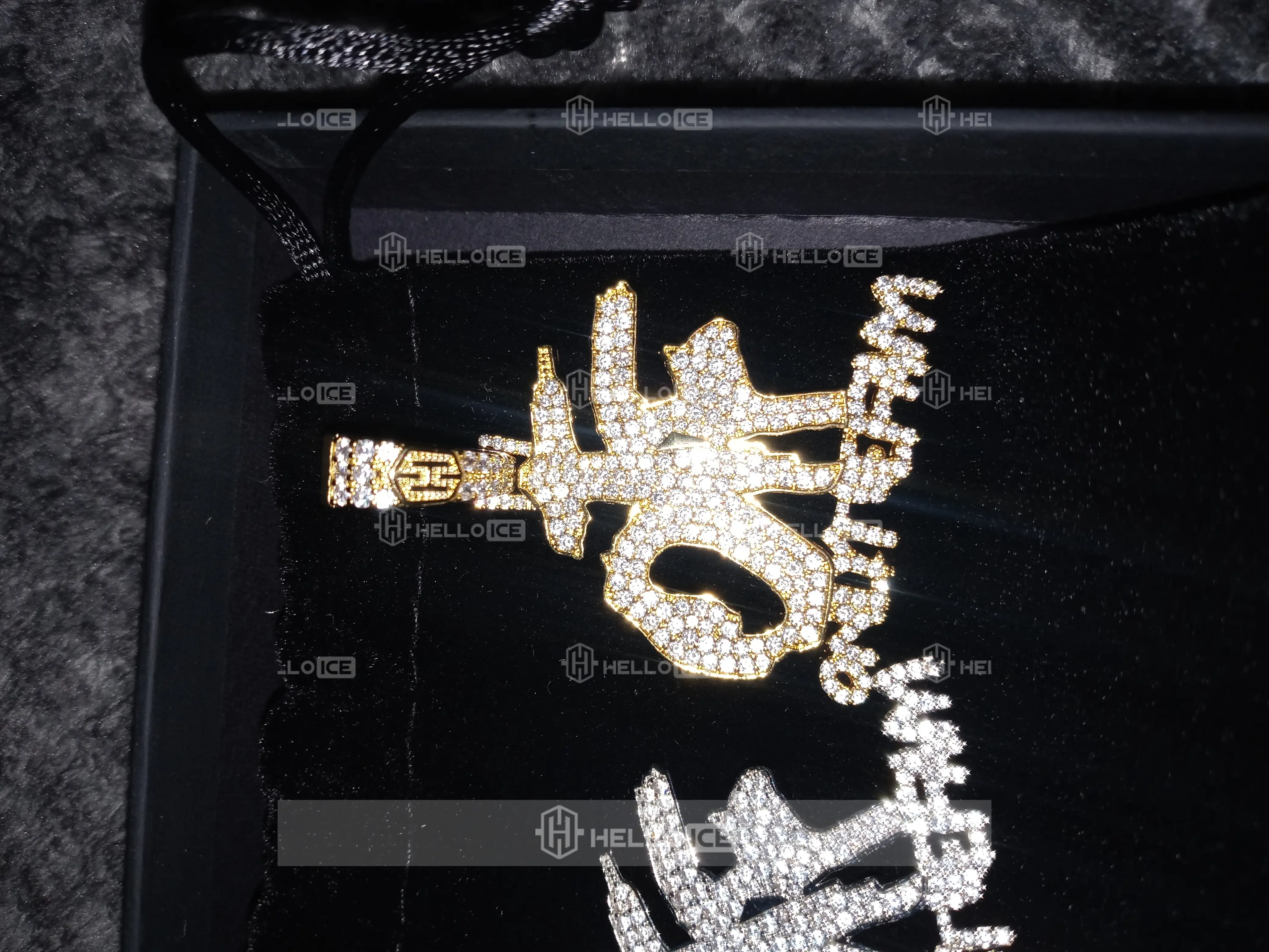 Helloice Review Image