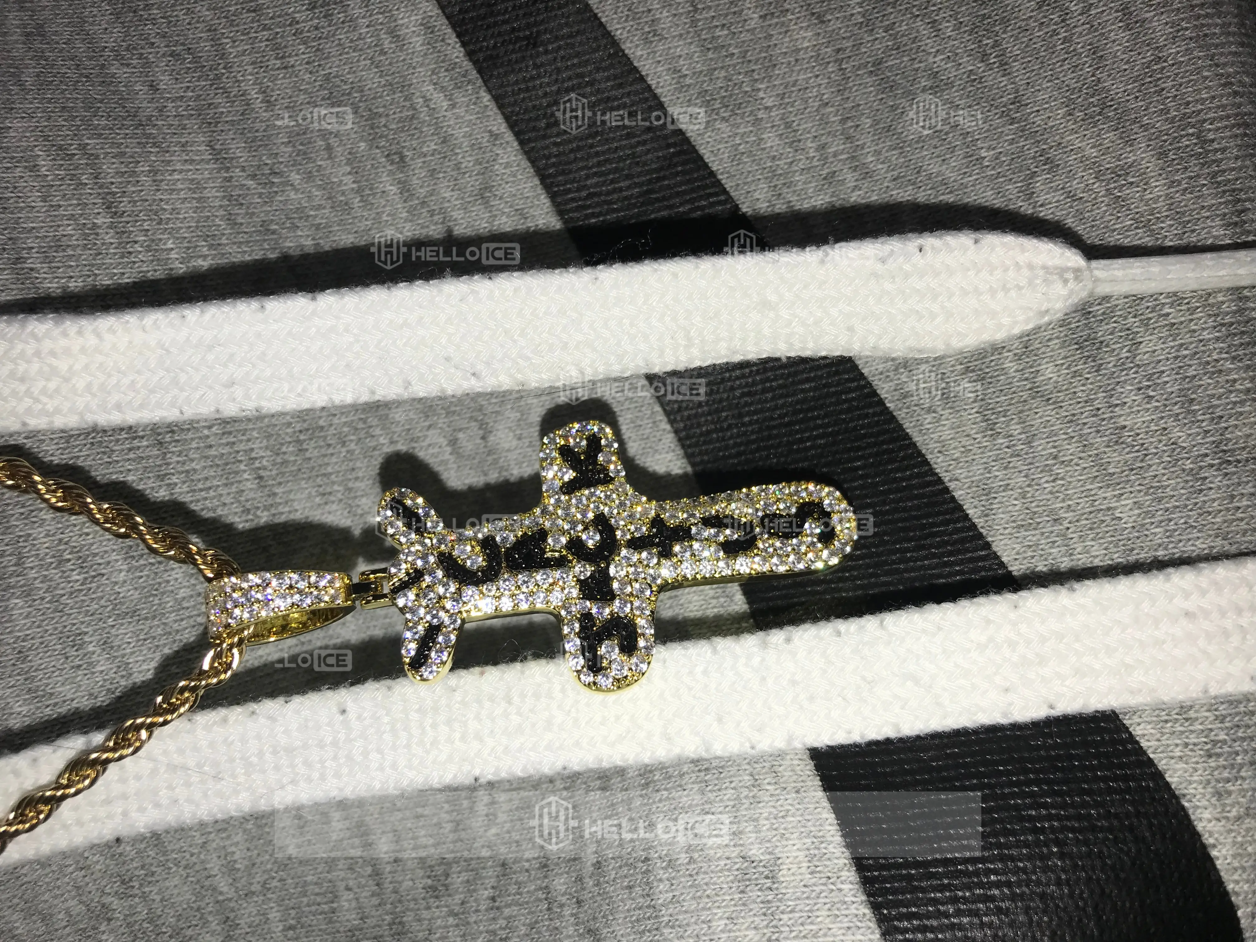 Helloice Review Image