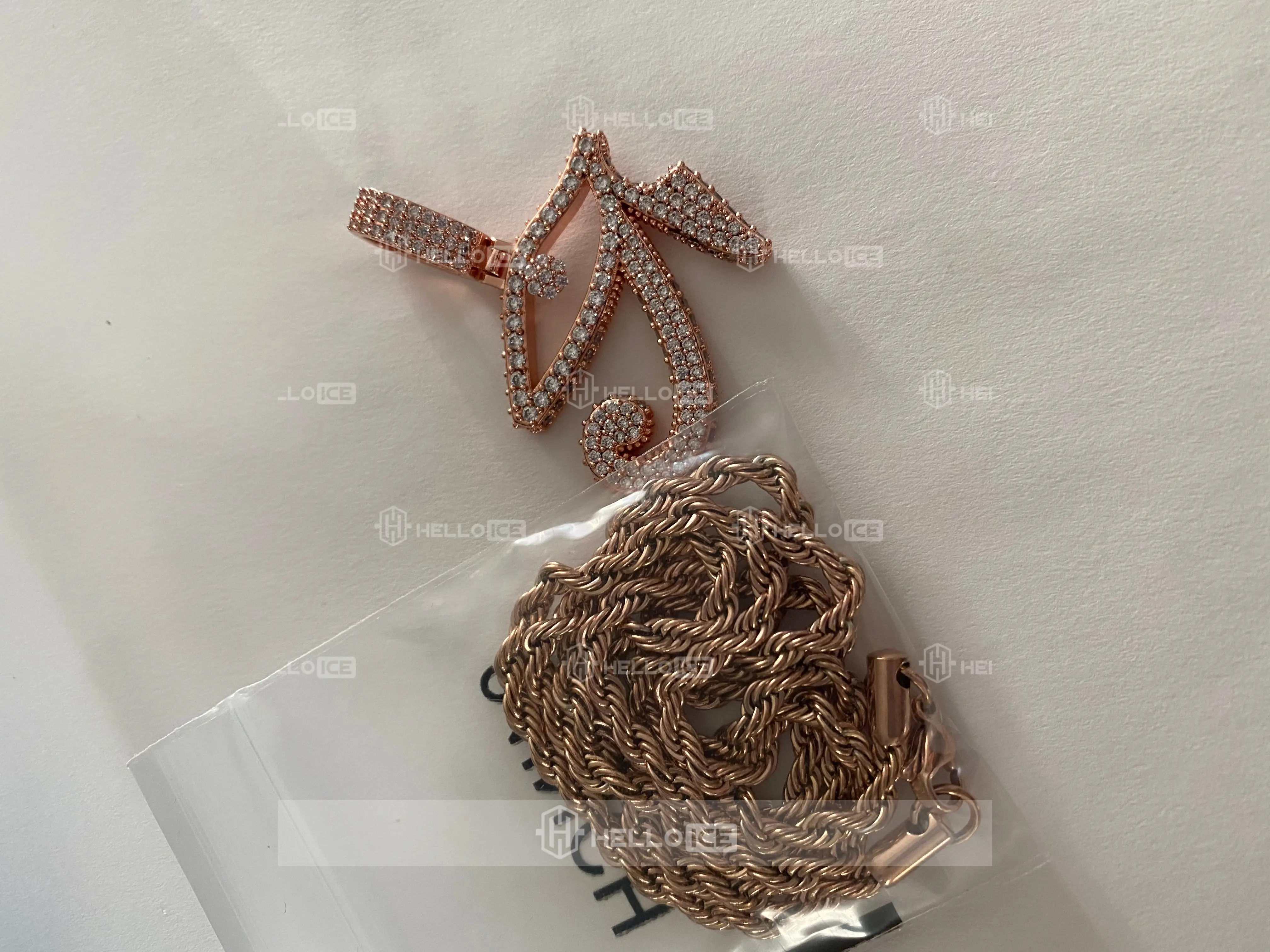 Helloice Review Image