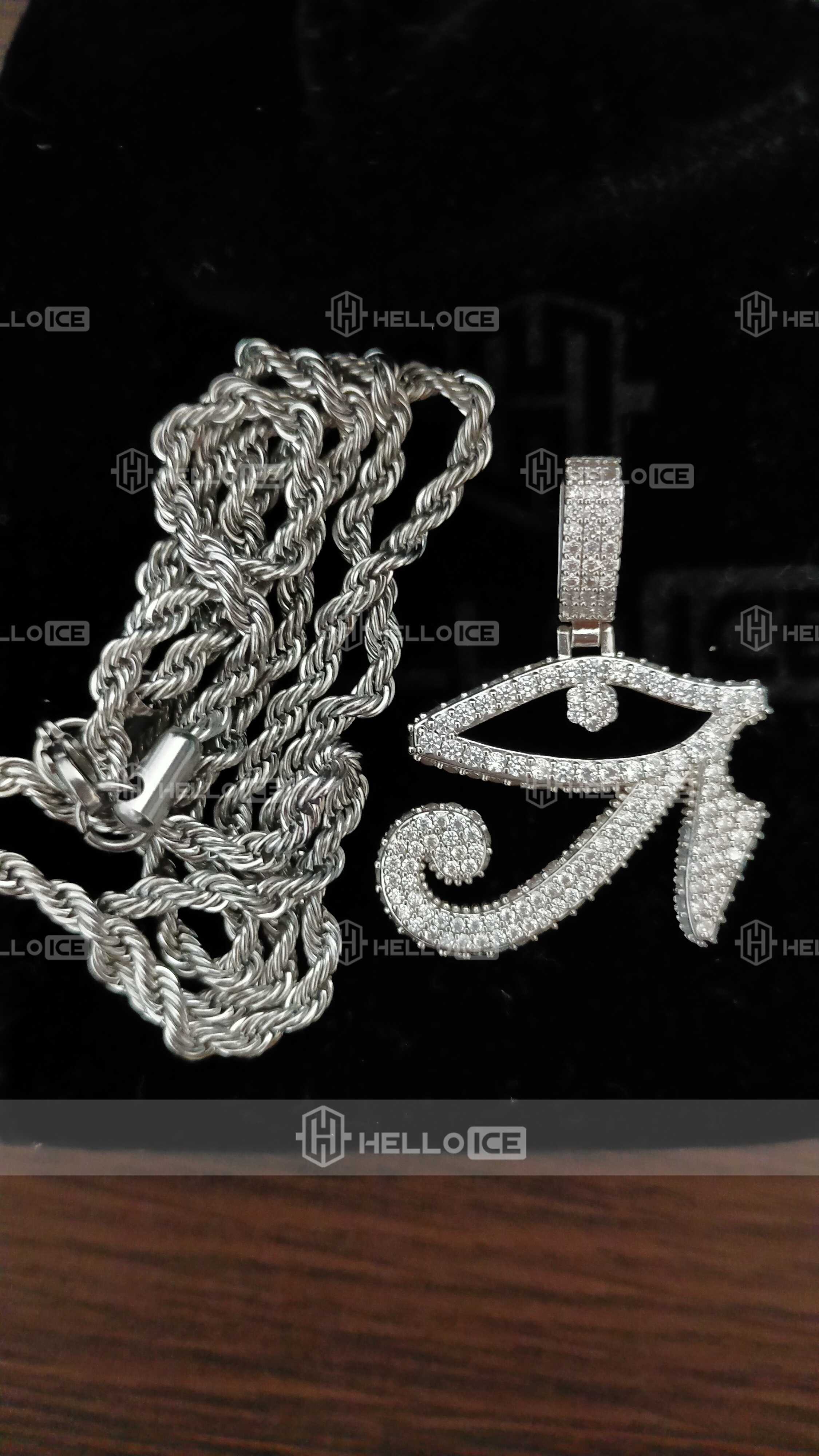 Helloice Review Image