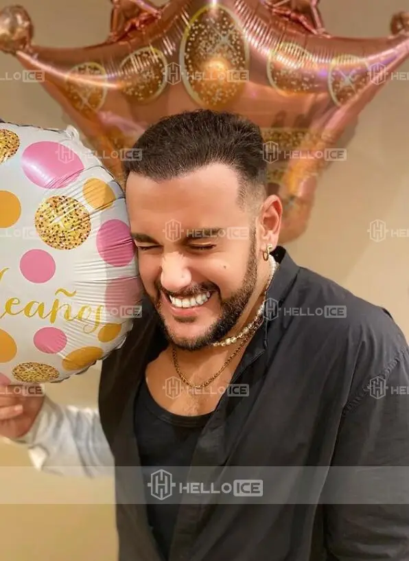 Helloice Review Image