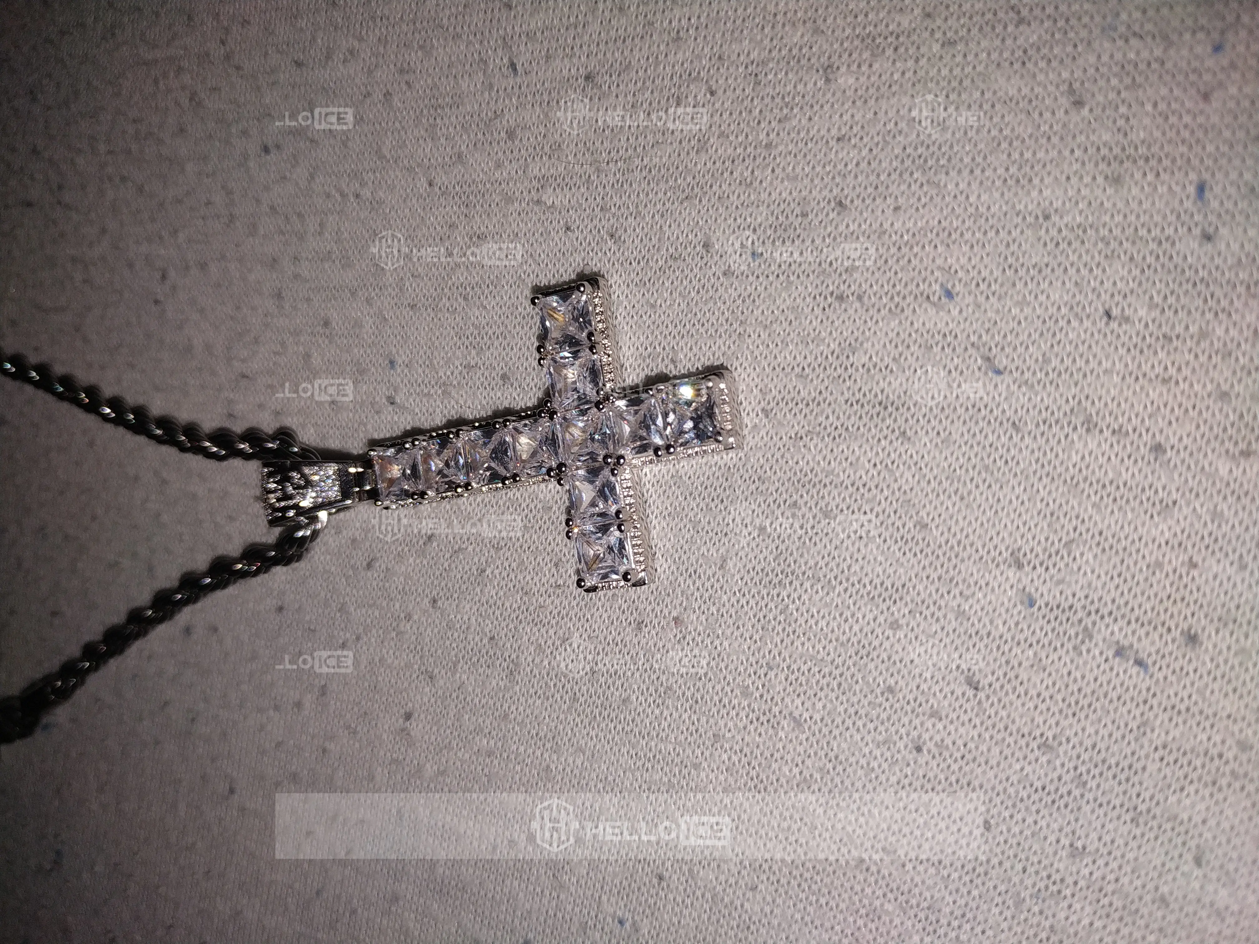 Helloice Review Image