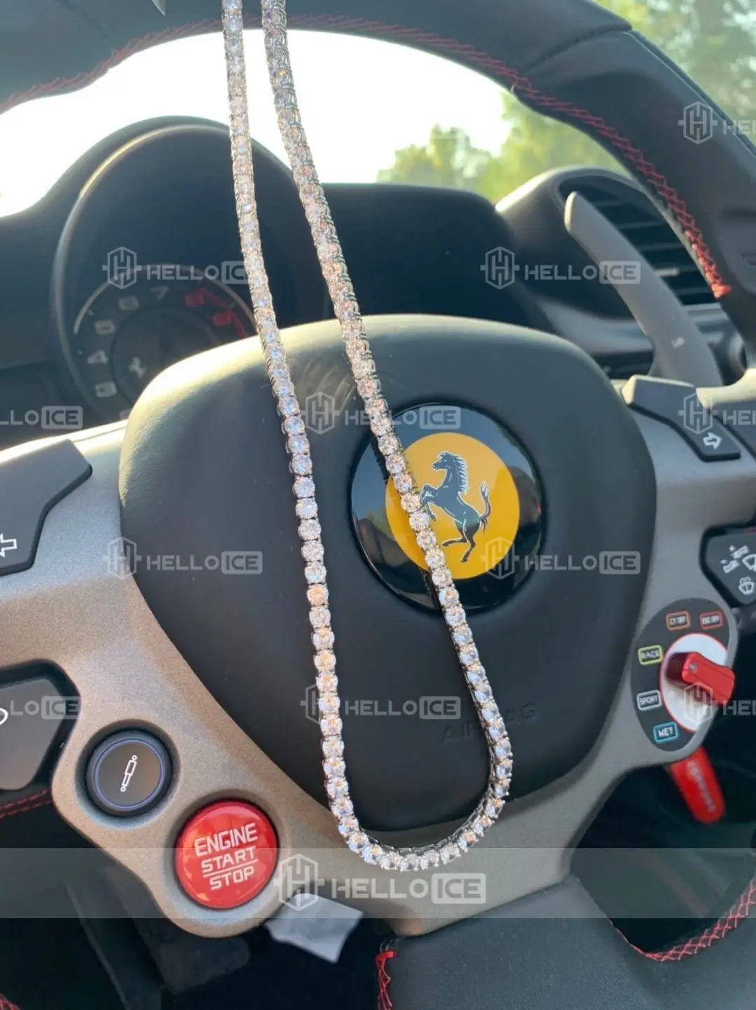 Helloice Review Image