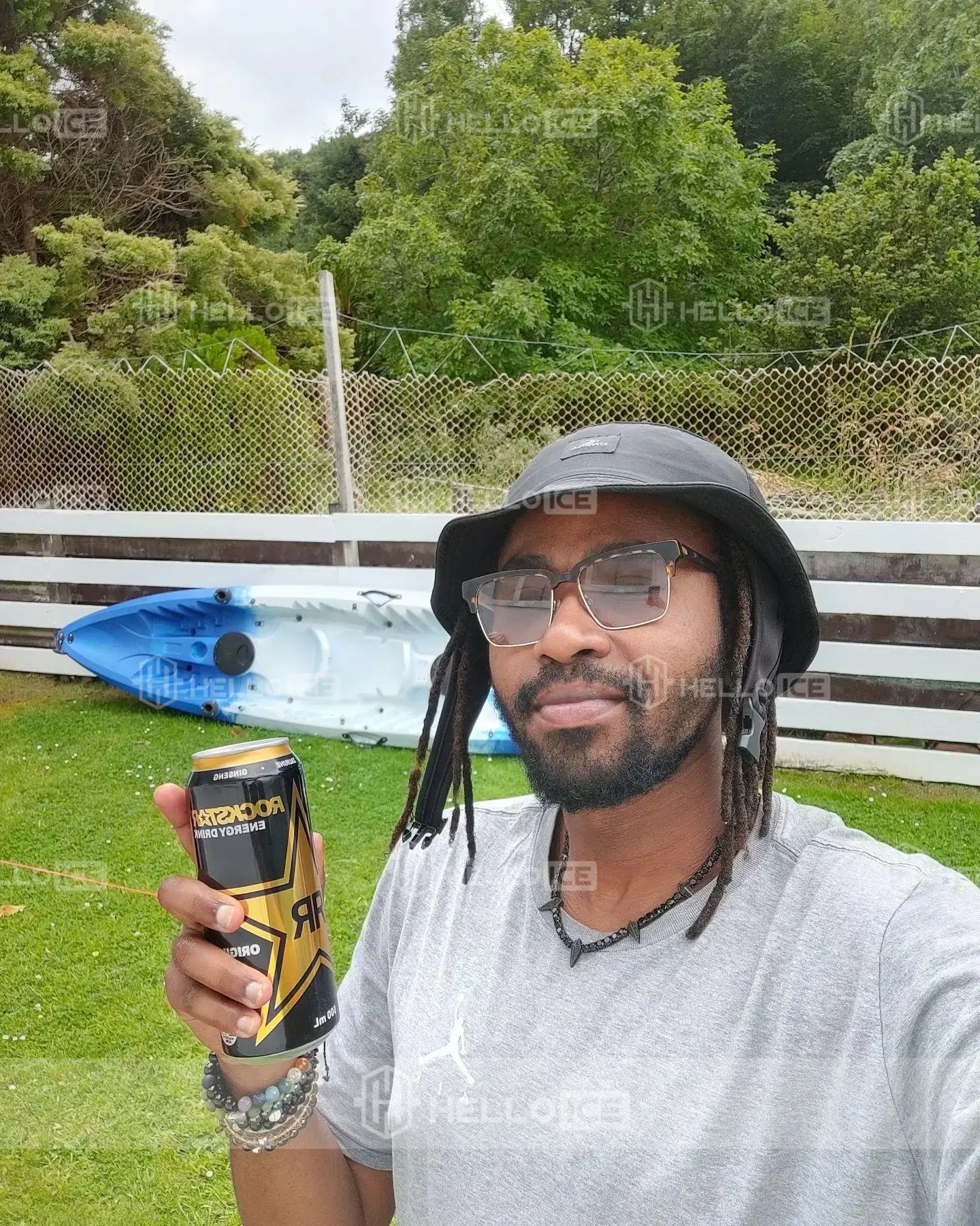 Helloice Review Image