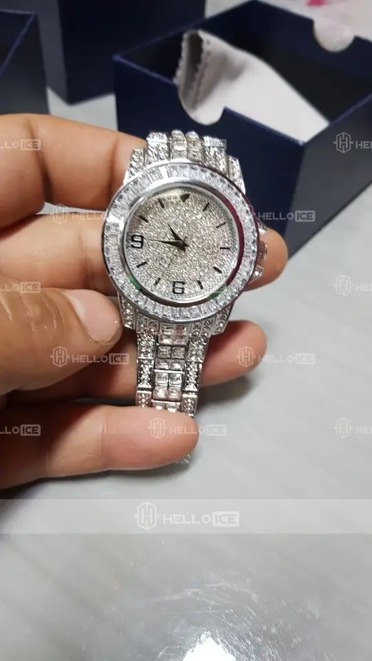 Helloice Review Image