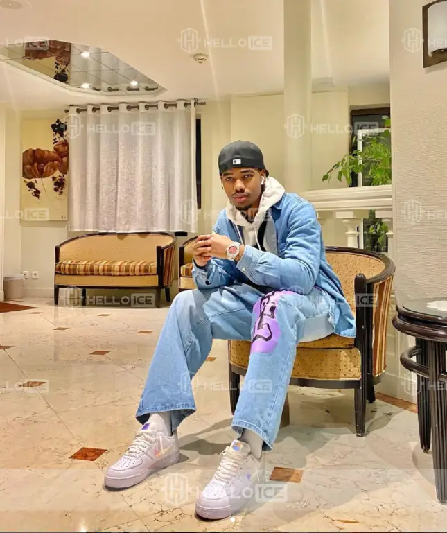 Helloice Review Image