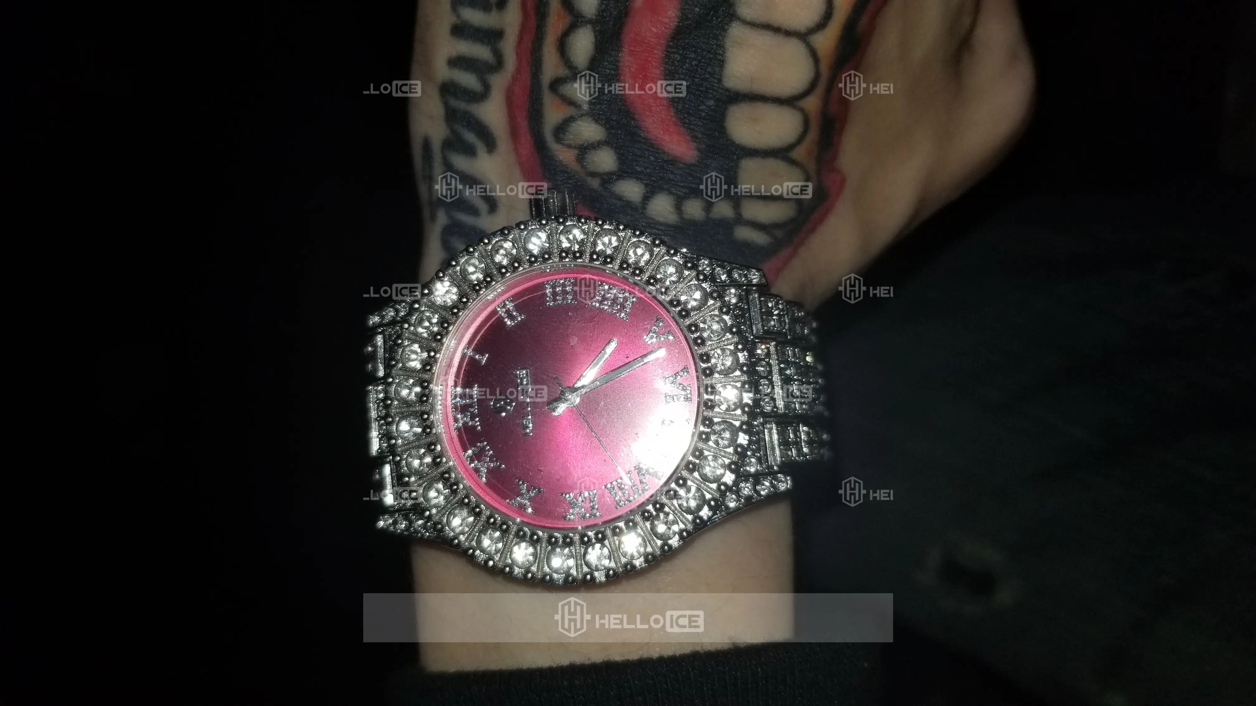 Helloice Review Image