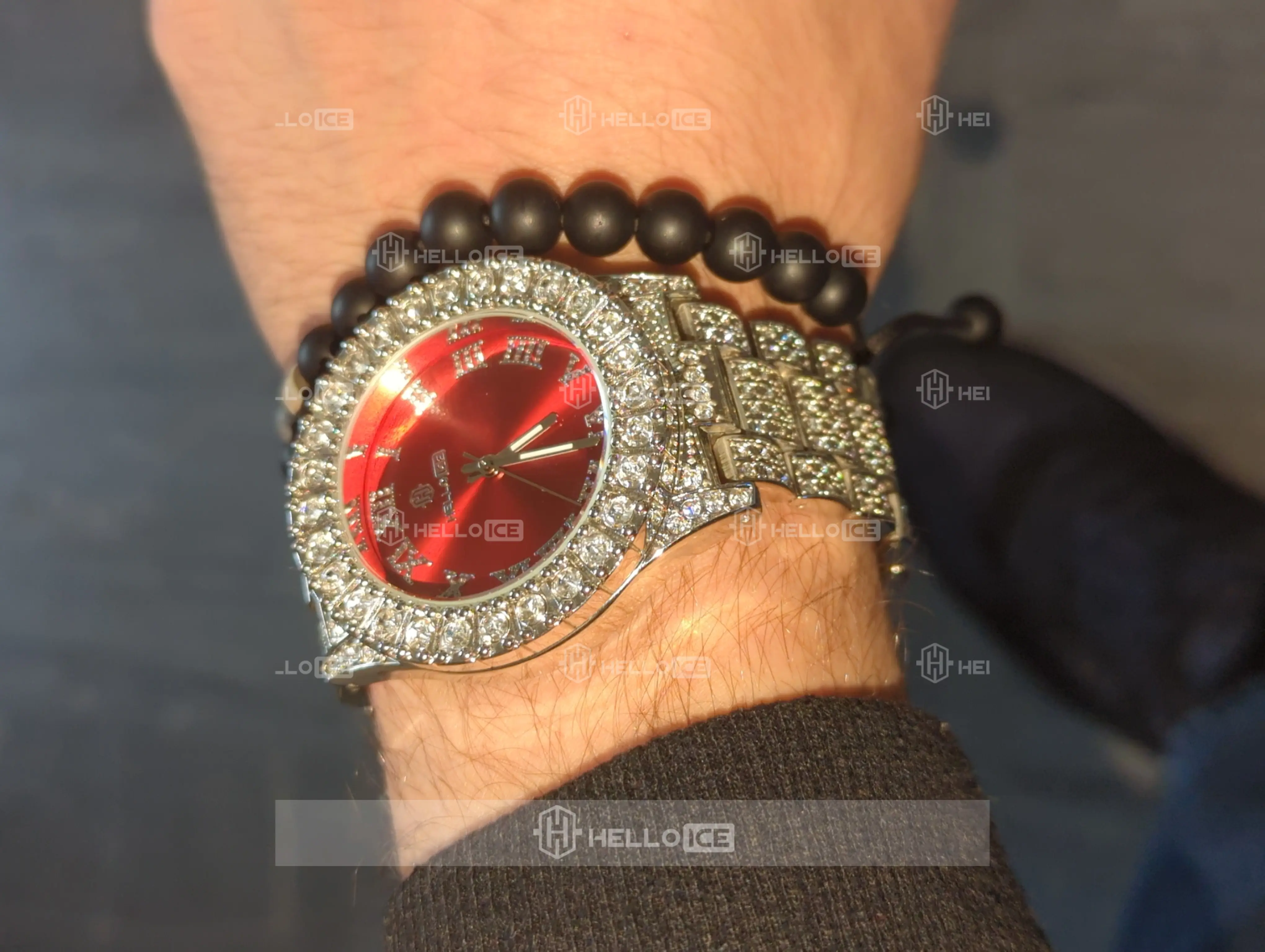 Helloice Review Image