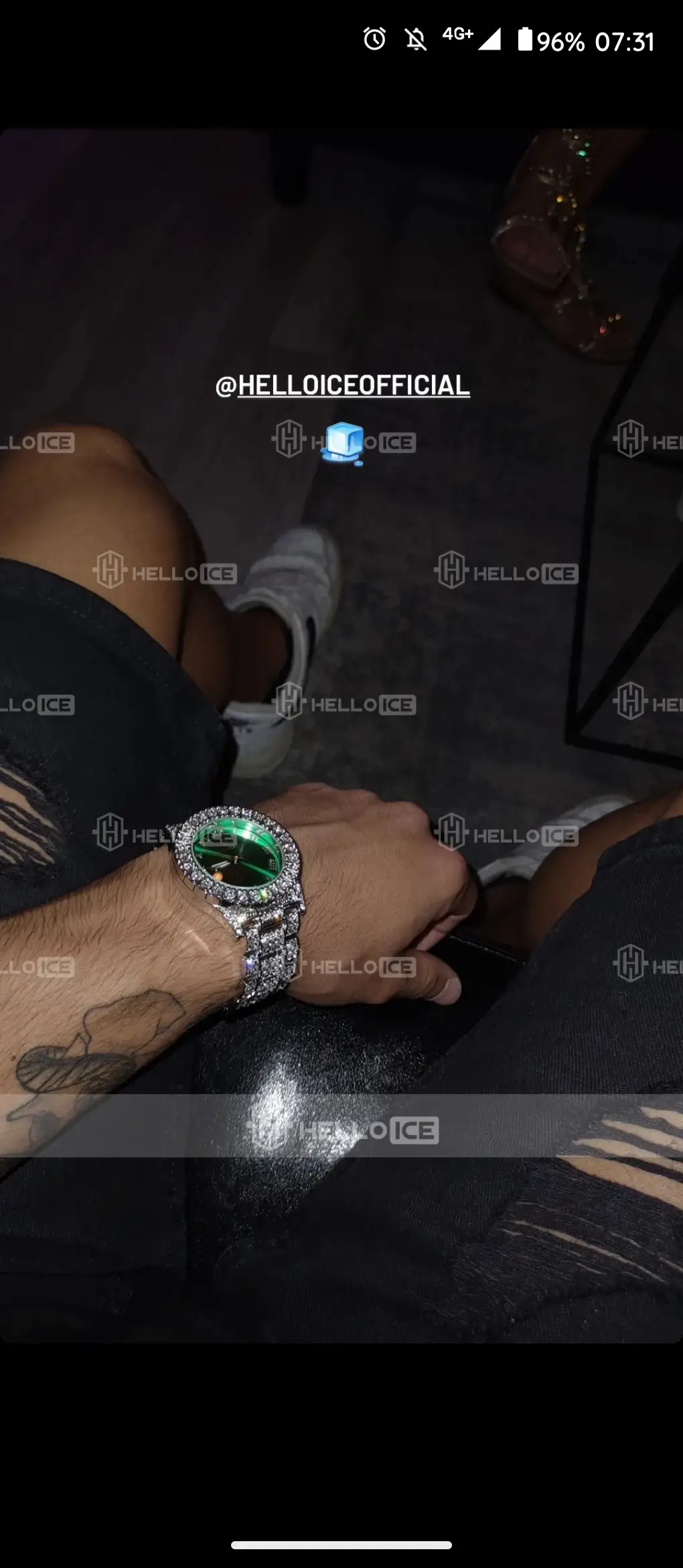 Helloice Review Image