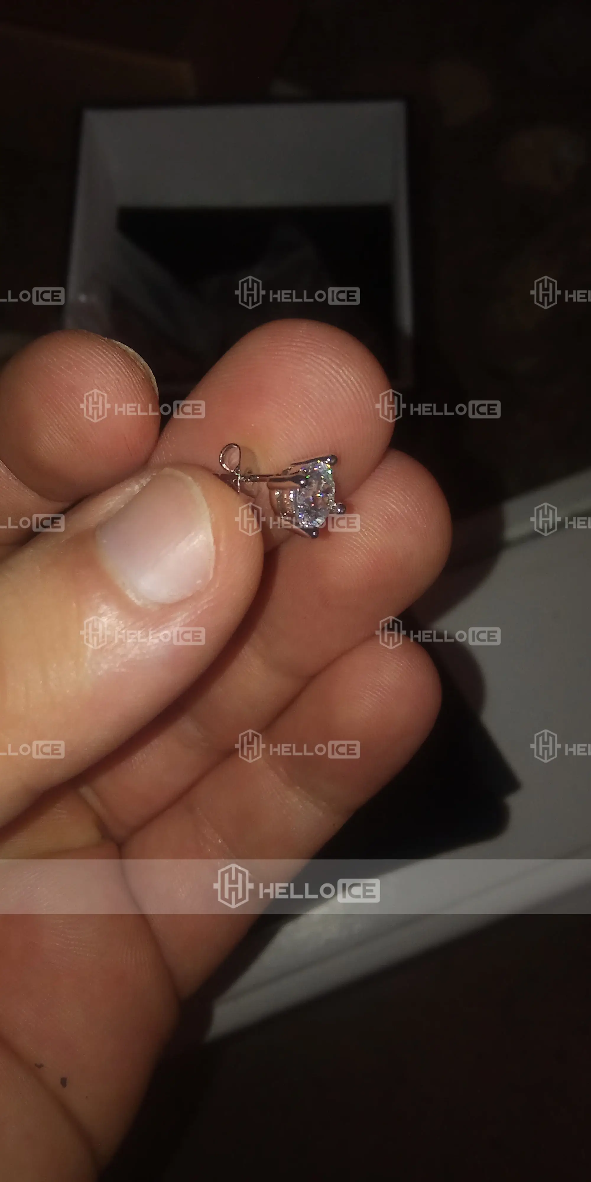 Helloice Review Image