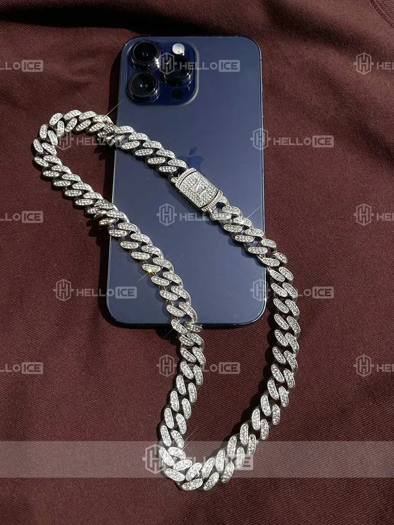 Helloice Review Image