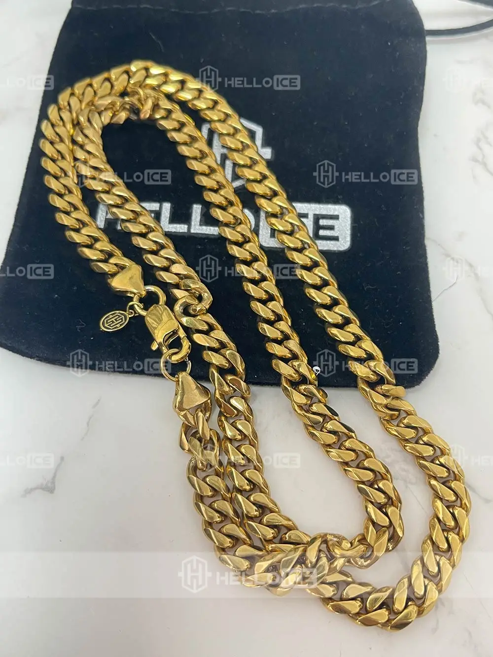 Helloice Review Image