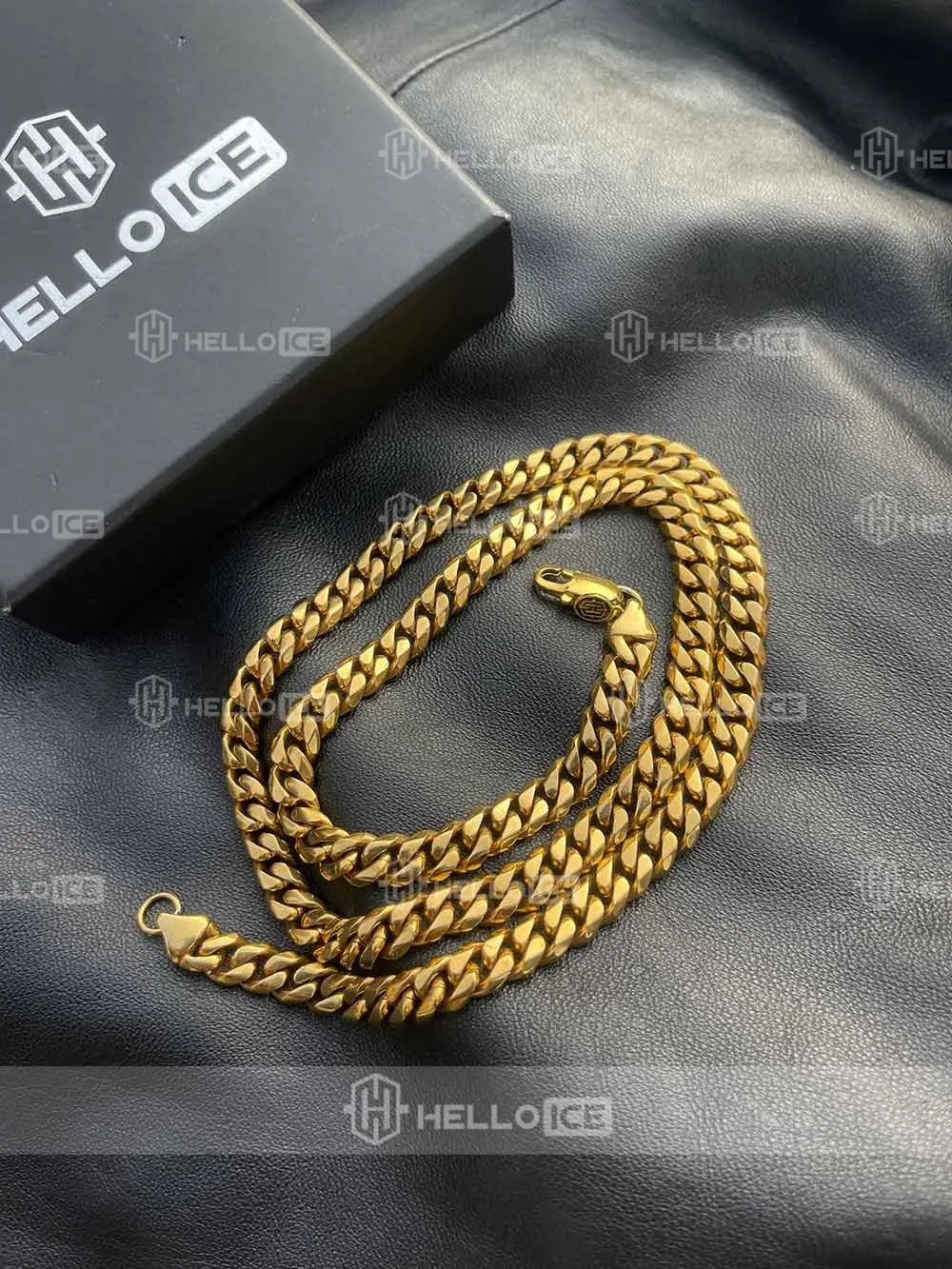 Helloice Review Image