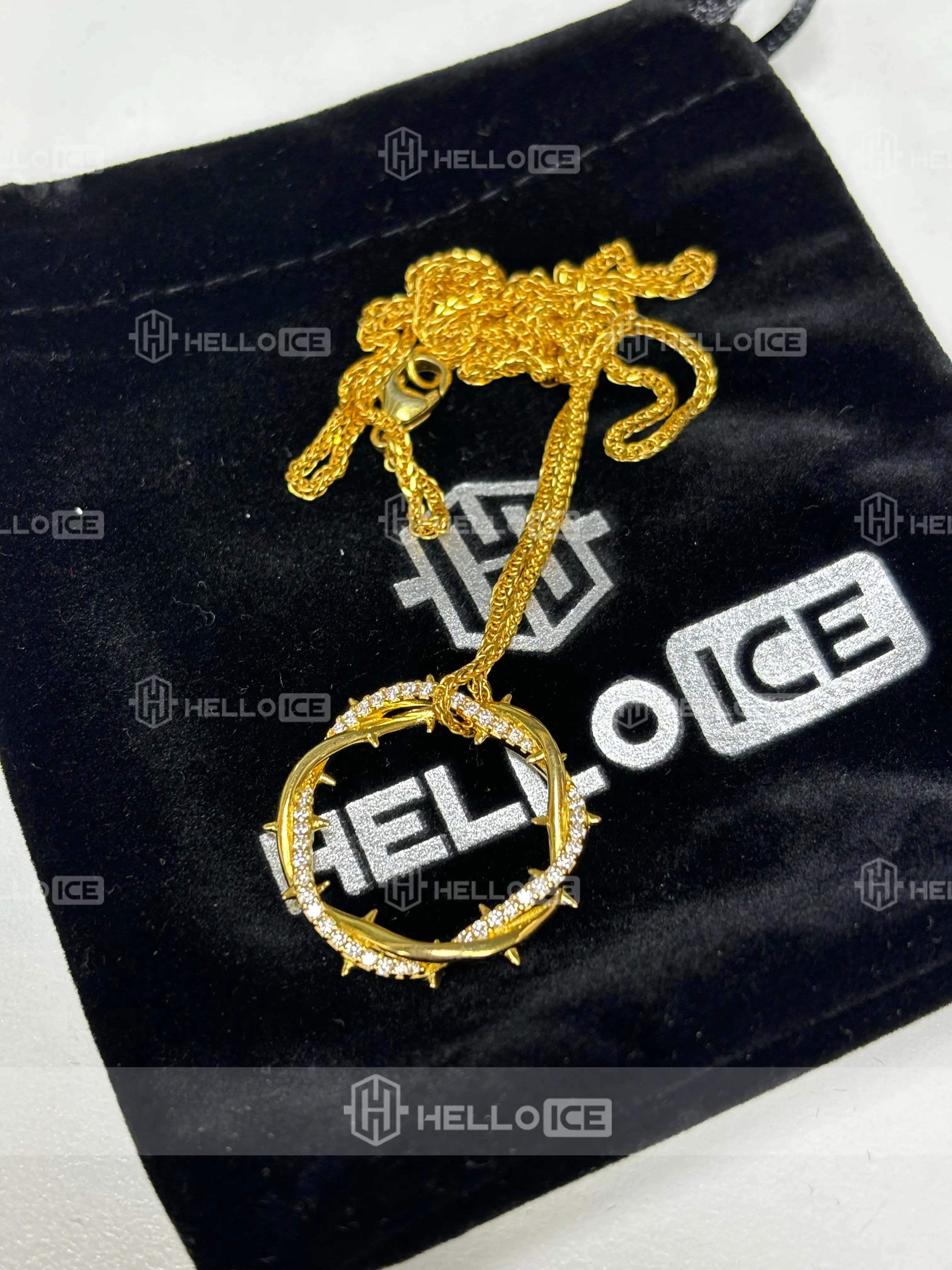 Helloice Review Image