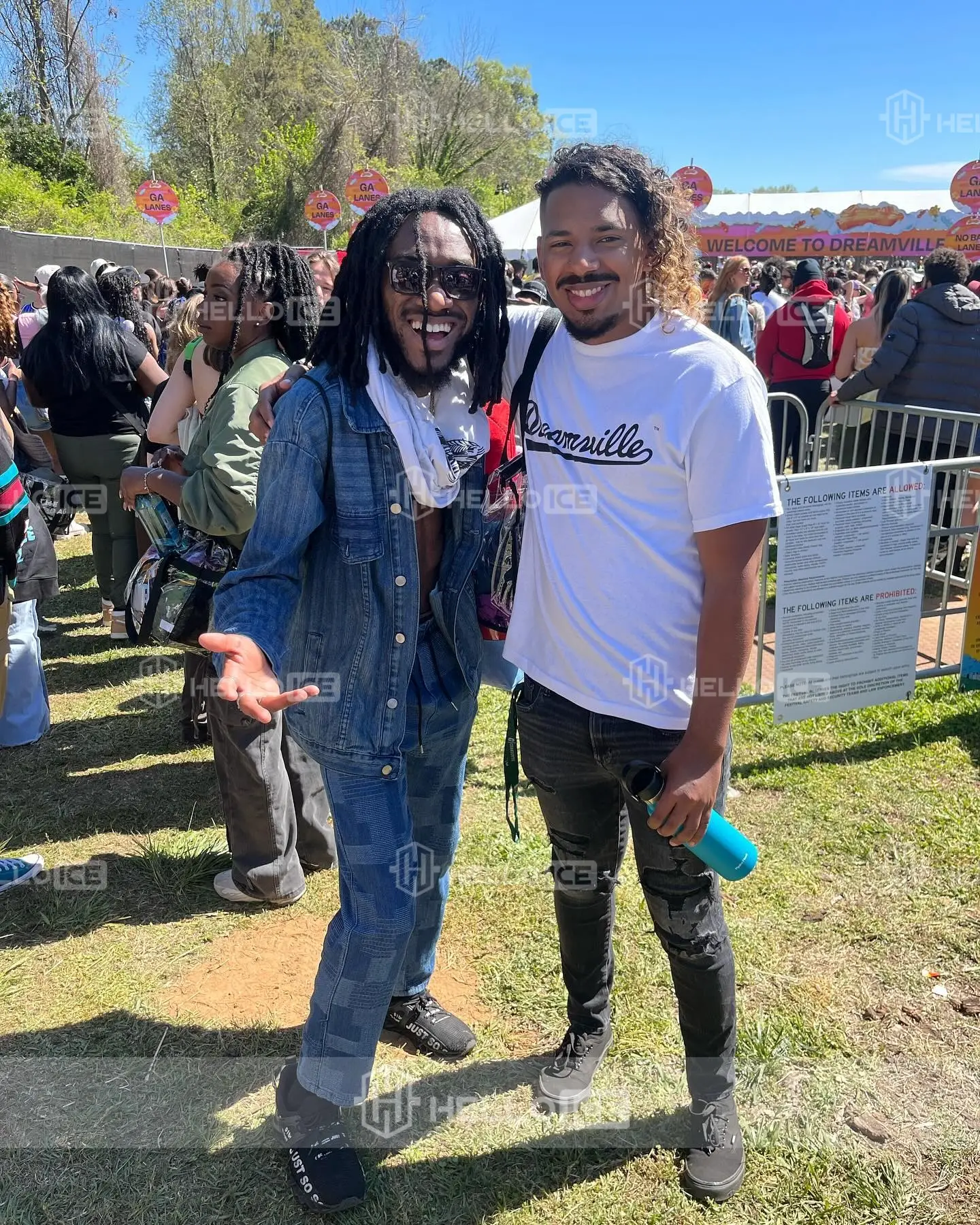 Helloice Review Image