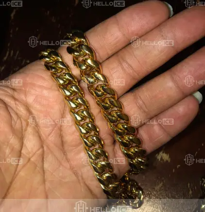 Helloice Review Image