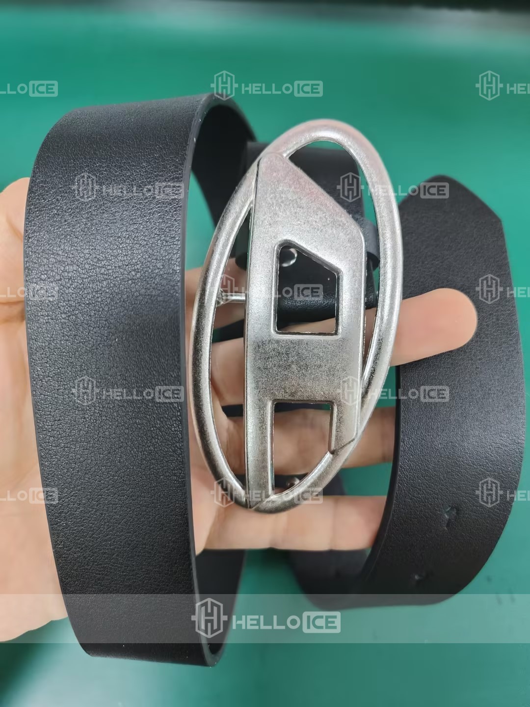 Helloice Review Image