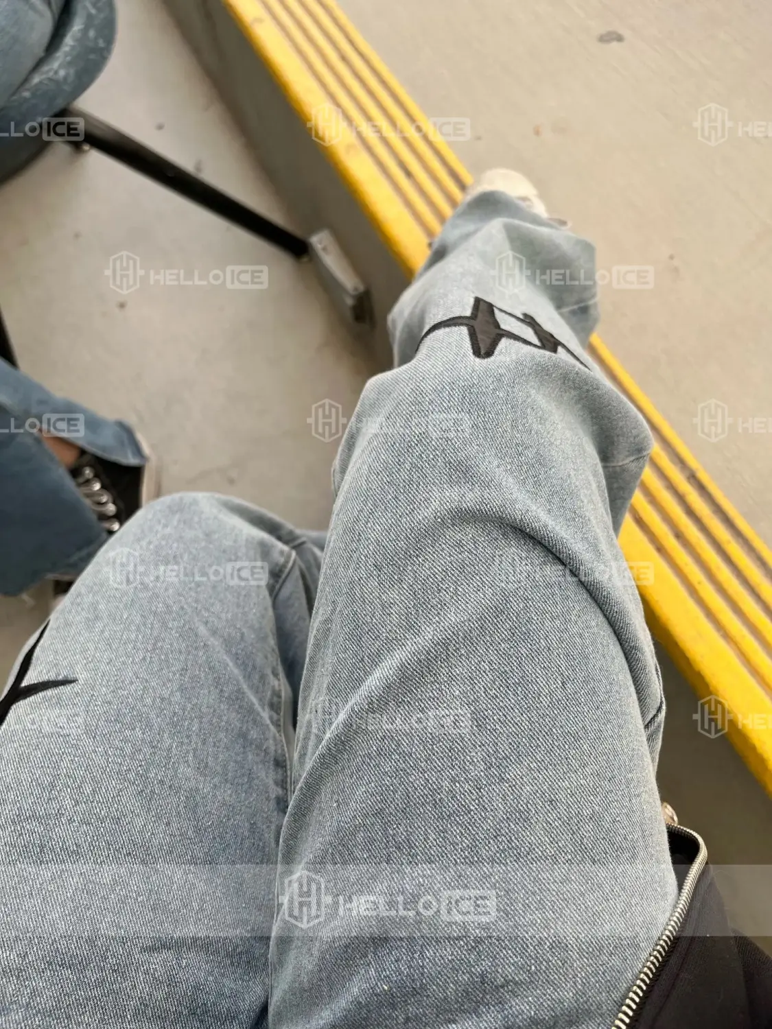 Helloice Review Image