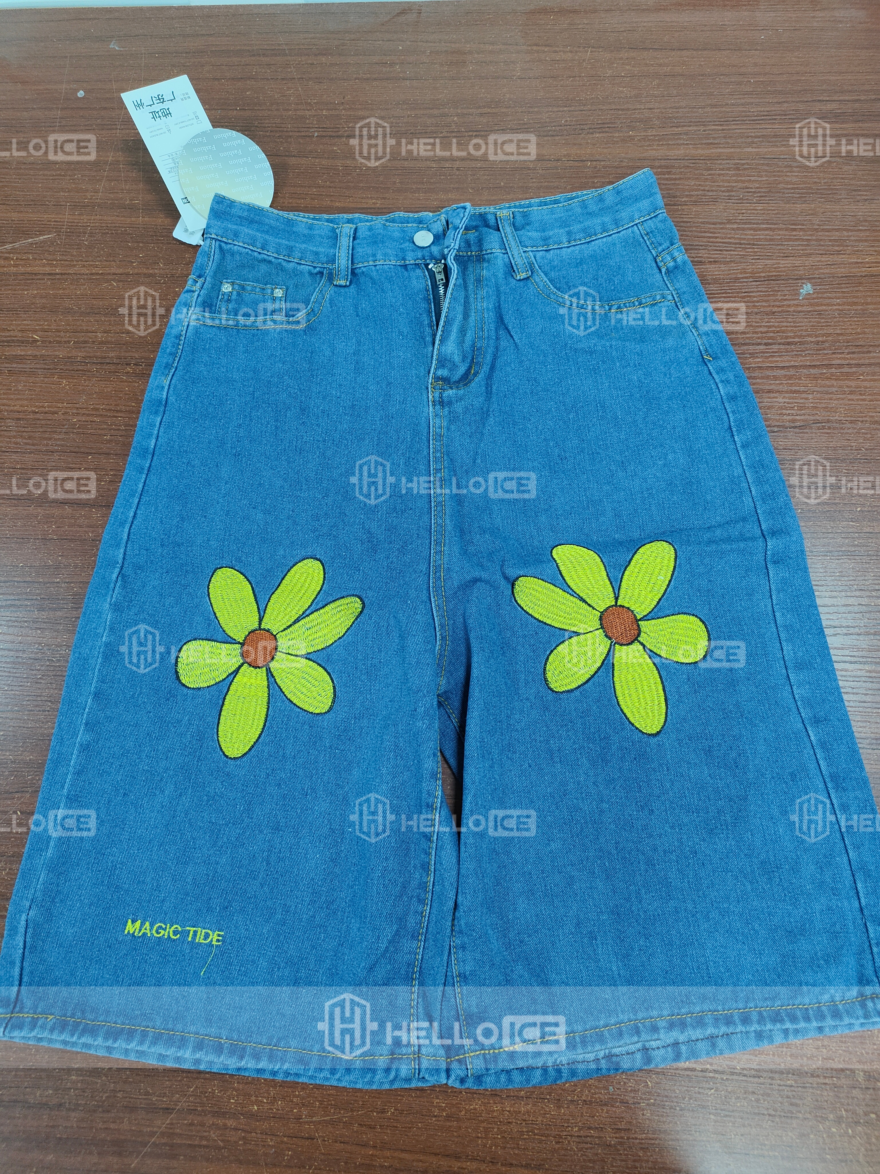 Helloice Review Image